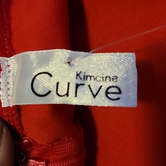 Red flower dress 😍 ♥️ ✨️ - Picture 5 of 11